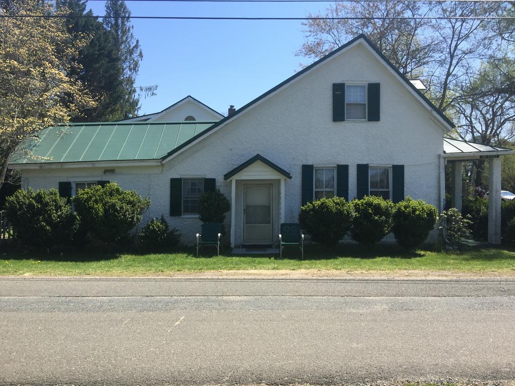 Across The Inn Entire Colonial House With Lovely Porch & Extremely Fast Wi-Fi Washington Exterior foto